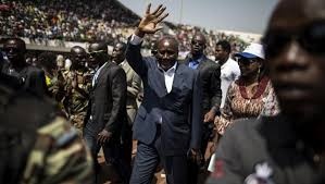 Image de Affaires Etrangères. Le second tour de la présidentielle en Centrafrique s’est tenue ce dimanche 14 février et le scrutin qui opposait deux anciens premiers ministres s’est passé dans le calme. Les premiers dépouillements (45%) donnent de l’avance à Touadera (63%) et Douloguele (37%). Les résultats définitifs seront connus d’ici le mercredi prochain.