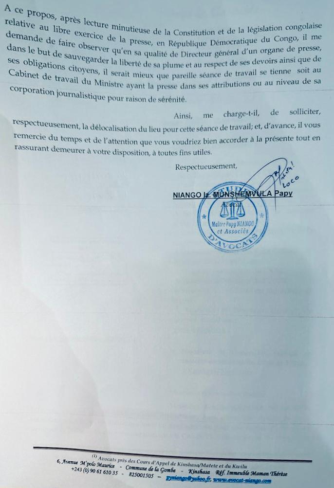 Deuxième Image de Célébrités. Achille Kadima, Directeur général d'AfricaNews, est convoqué à une séance de travail à la Présidence par le service du Conseiller spécial du Chef de l'État en matière de sécurité. Cependant, dans une correspondance adressée à la présidence, son avocat demande la délocalisation de la rencontre pour "raison de sérénité". Il suggère que la séance se tienne soit au Cabinet du Ministre en charge de la presse, soit au sein de la corporation journalistique. Cette demande soulève des questions sur la liberté de la presse et le respect des devoirs et obligations des journalistes. Que pensez-vous de cette correspondance ? Ci-dessous la correspondance !