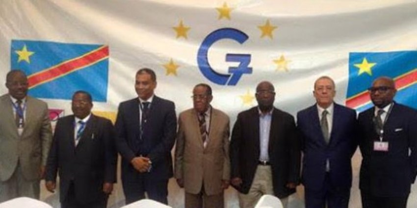 Image de Politique. La CTE et la CNEI sont des commissions électorales. Cependant la CTE (Commission technique électorale) a été créée par l’opposition congolaise réunie au sein de l'IDC-FROCAD. L’opposition a crée sa propre commission électorale parce qu’elle refuse la CNEI (Commission nationale des élections officielle), créée par le président sortant Denis Sassou-Nguesso suite à un décret présidentiel. La cause : l’opposition estime qu'elle est à la solde du pouvoir.